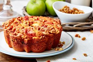 The only word to describe this cake is luscious!