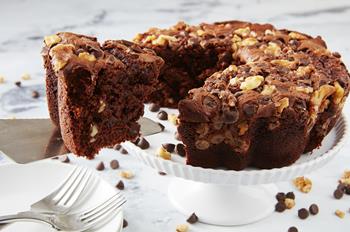 Named for the greatest hitter in baseball history, this cake is a sure fire hit!
