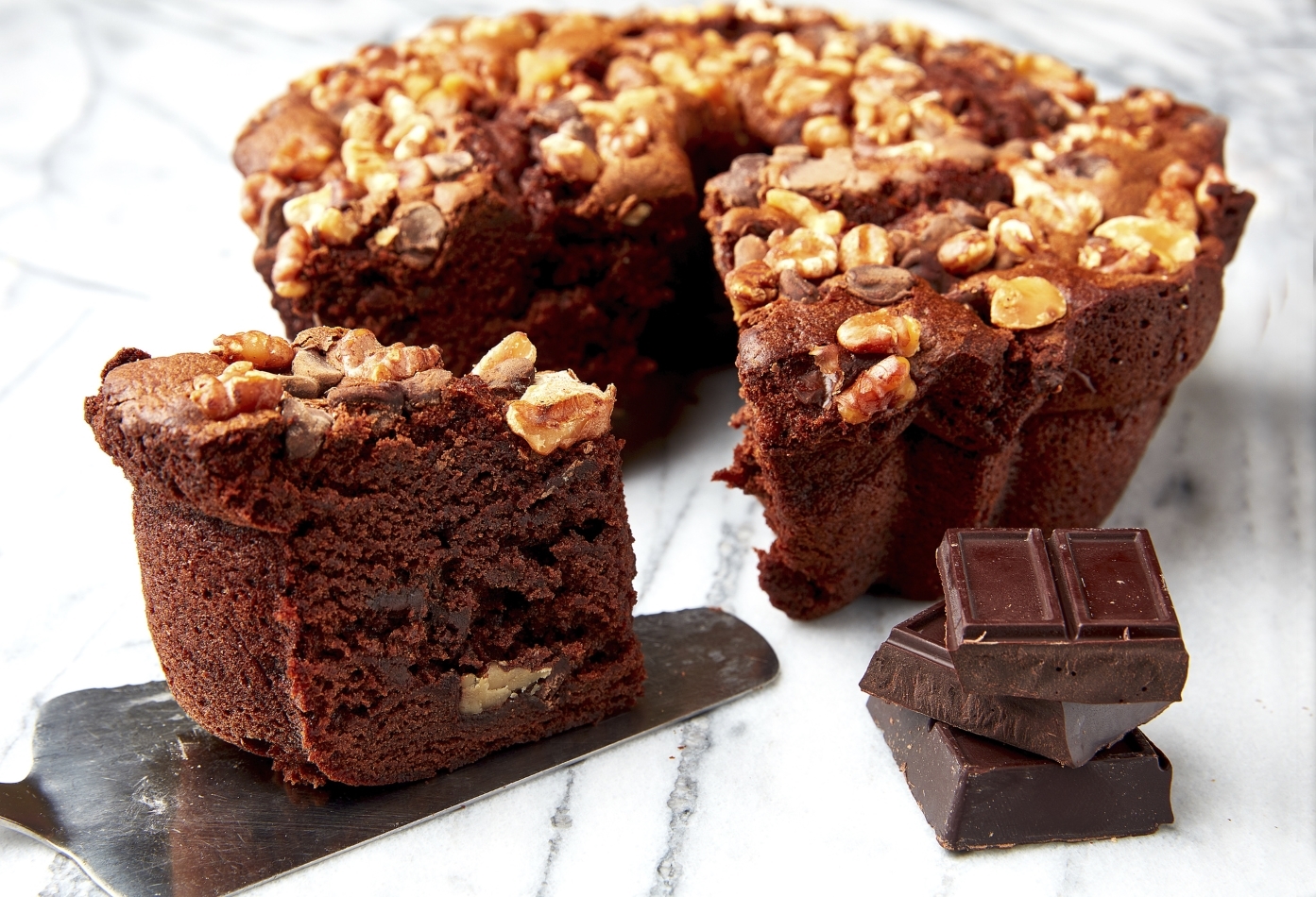 Named for the greatest hitter in baseball history, this cake is a sure fire hit!
